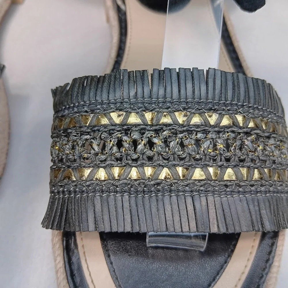 Vince Camuto vince camuto